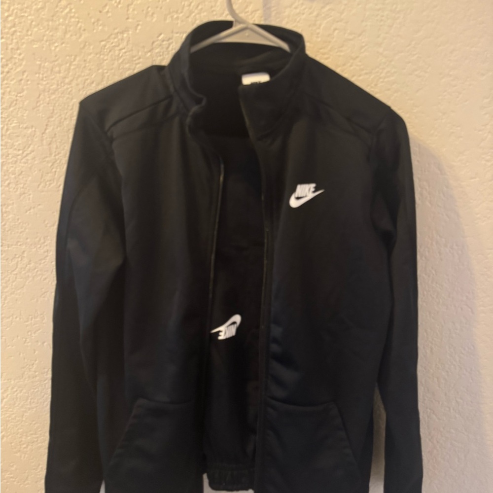 Boys nike track suit